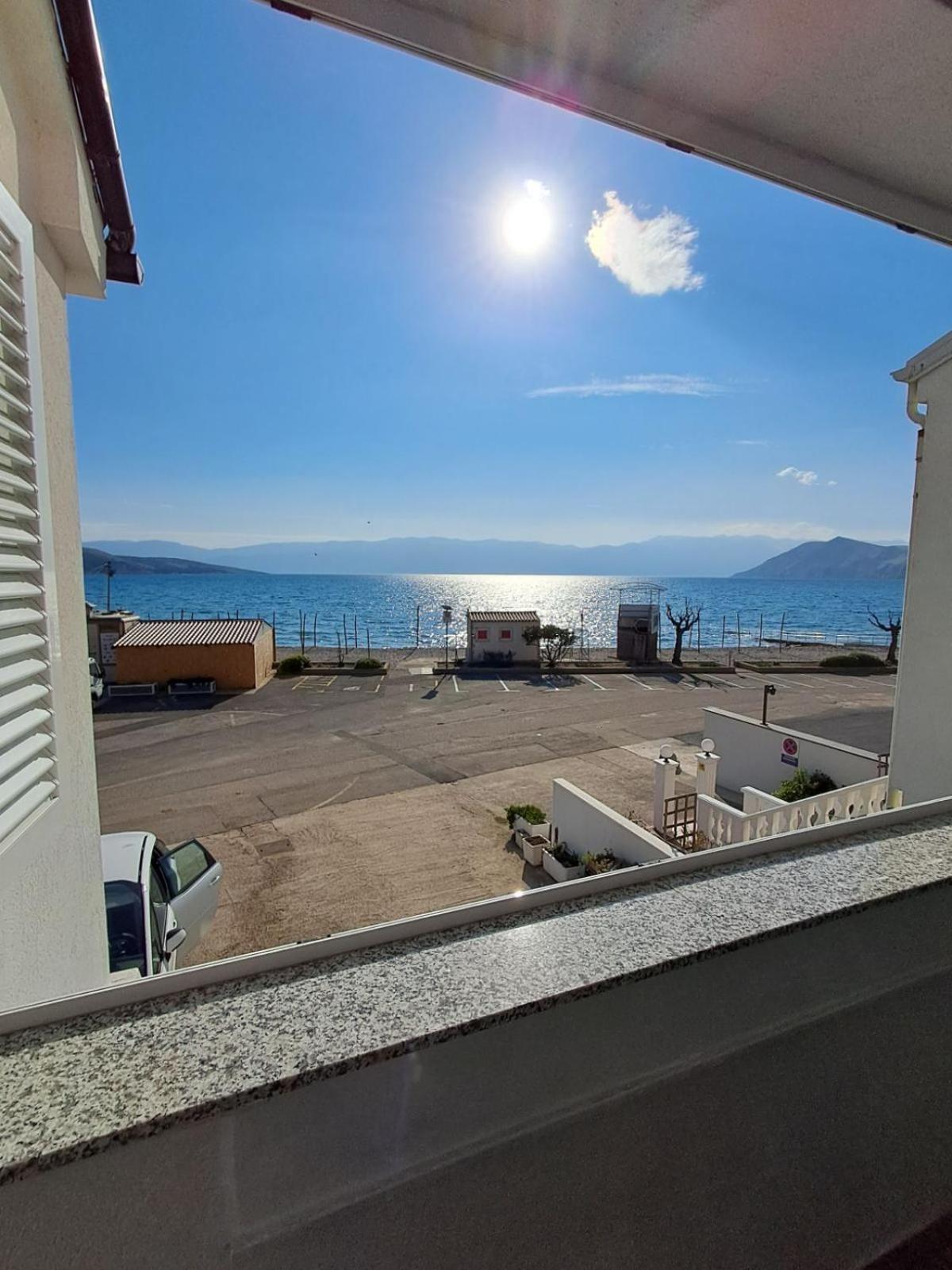 Miroslav Apartment Baska  Ngoại thất bức ảnh
